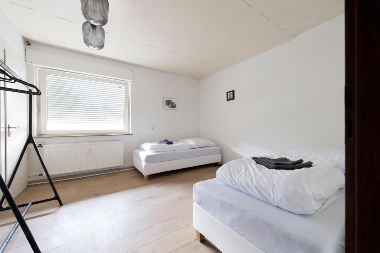 Workers Home- Central - 8 Single Box Spring Beds - Near Enschede Gronau  Esterno foto