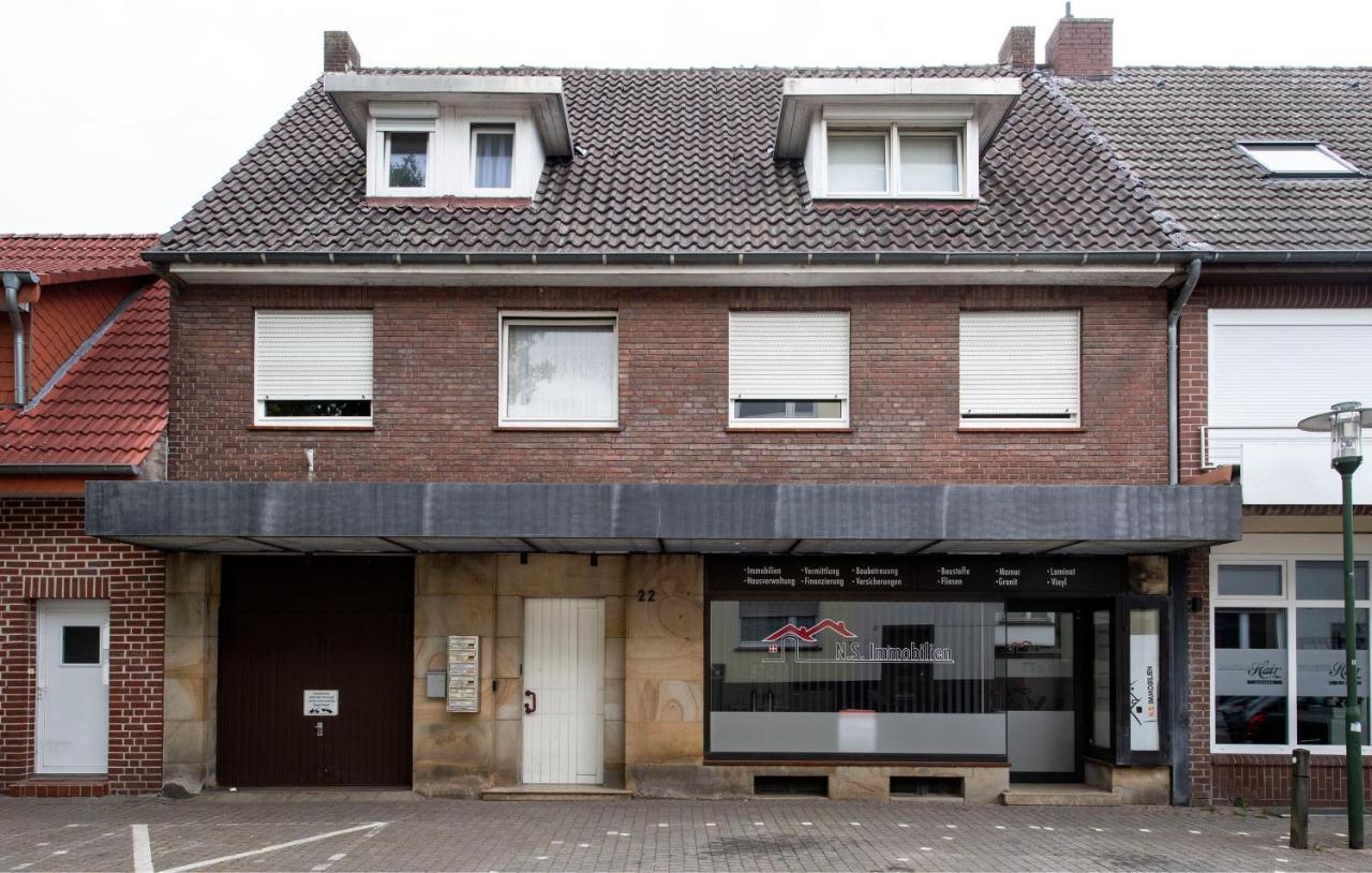 Workers Home- Central - 8 Single Box Spring Beds - Near Enschede Gronau  Esterno foto