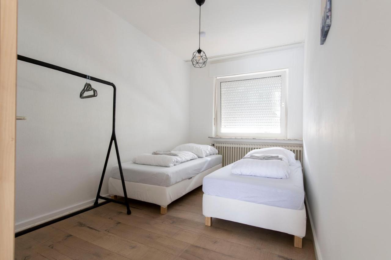 Workers Home- Central - 8 Single Box Spring Beds - Near Enschede Gronau  Esterno foto